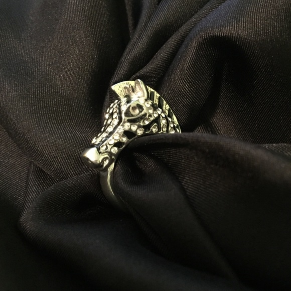 Guess zebra enamel and rhinestone ring - Picture 4 of 5